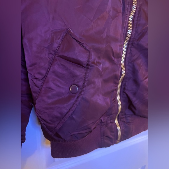 Alpha Industries Flight/Bomber Jacket Size Medium - Picture 7 of 11